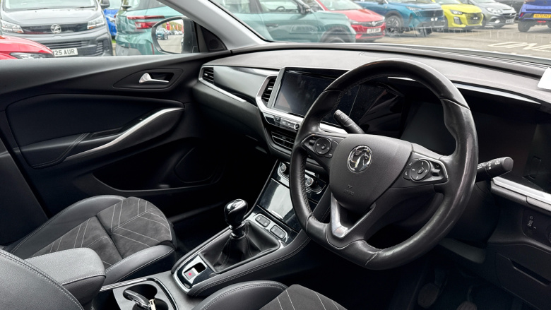 Vauxhall Grandland 1.2 Turbo Ultimate 5dr Petrol Hatchback